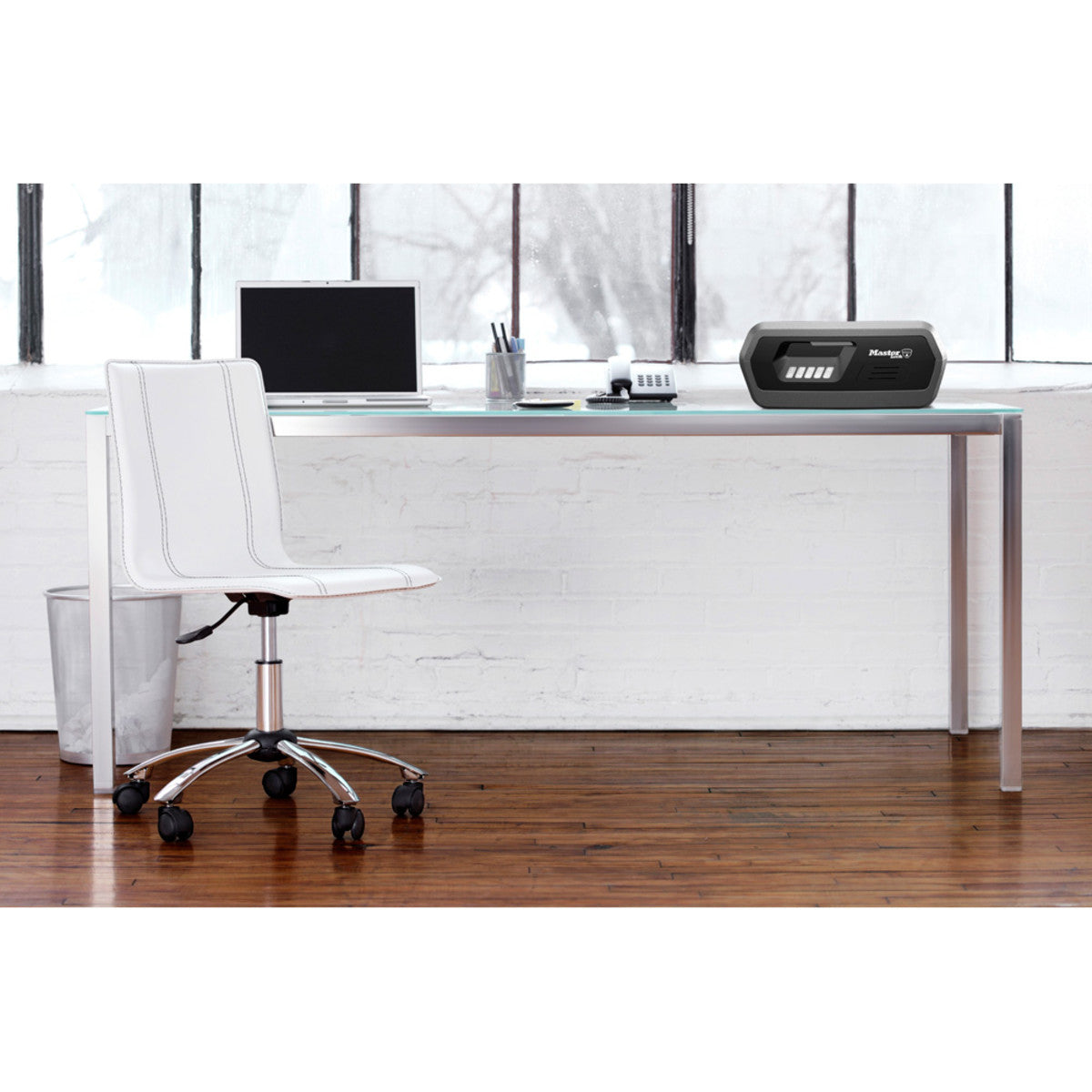 Prostor pro dokumenty A4