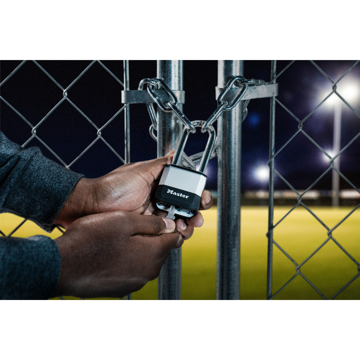 Master Lock Elite ťažký visiaci zámok